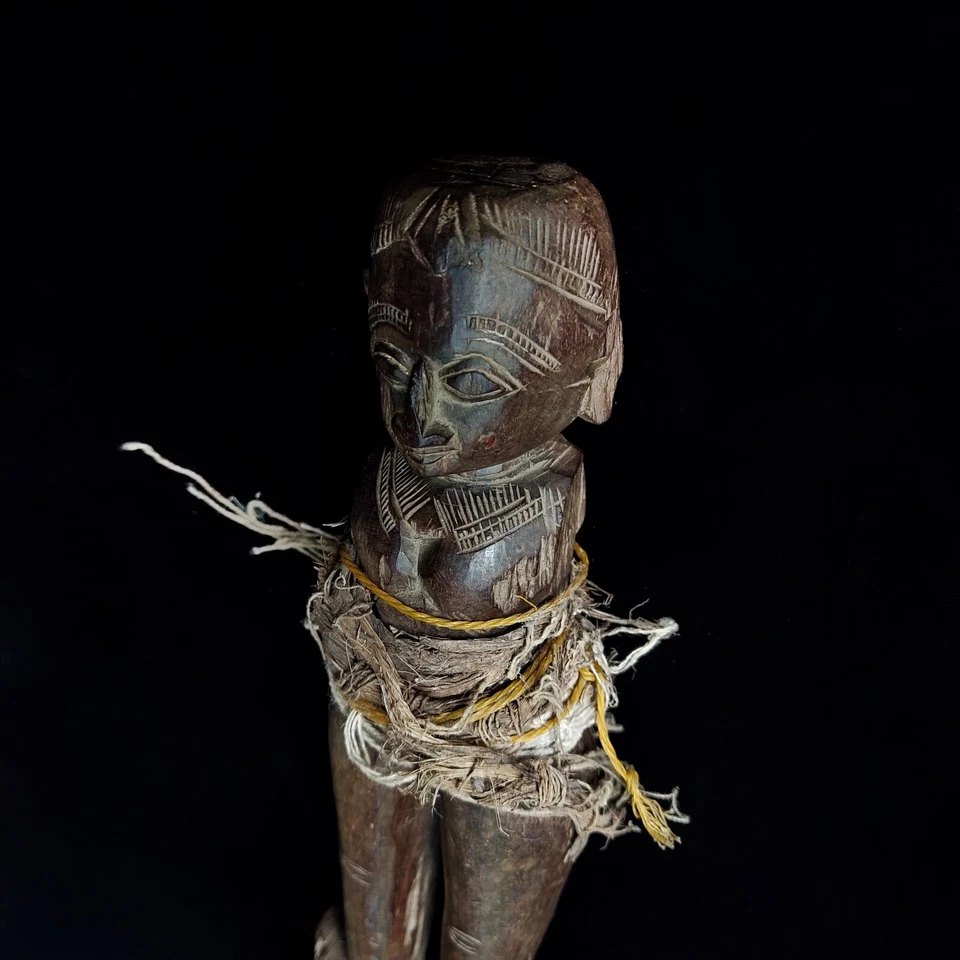 Antigua Estatua Muñeca Parvati Primitiva India Tallada Madera Escultura Arte Tribal Foto 4 de 4