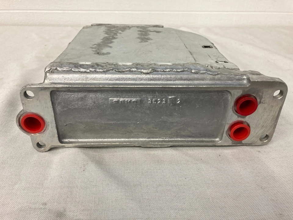 Porsche 911 Behr 1965-1971 enfriador de aceite 901.107.041.02 Foto 4 de 4