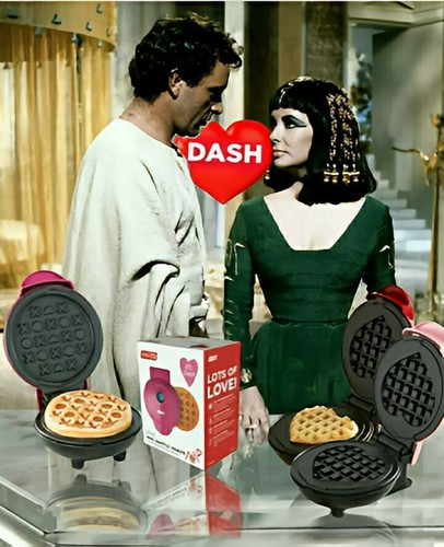 dash pink waffle maker