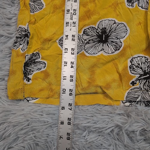Cactus Man Shirt S Yellow Button Up Tropical Floral Vacay Casual Soft Comfy New - Picture 4 of 10