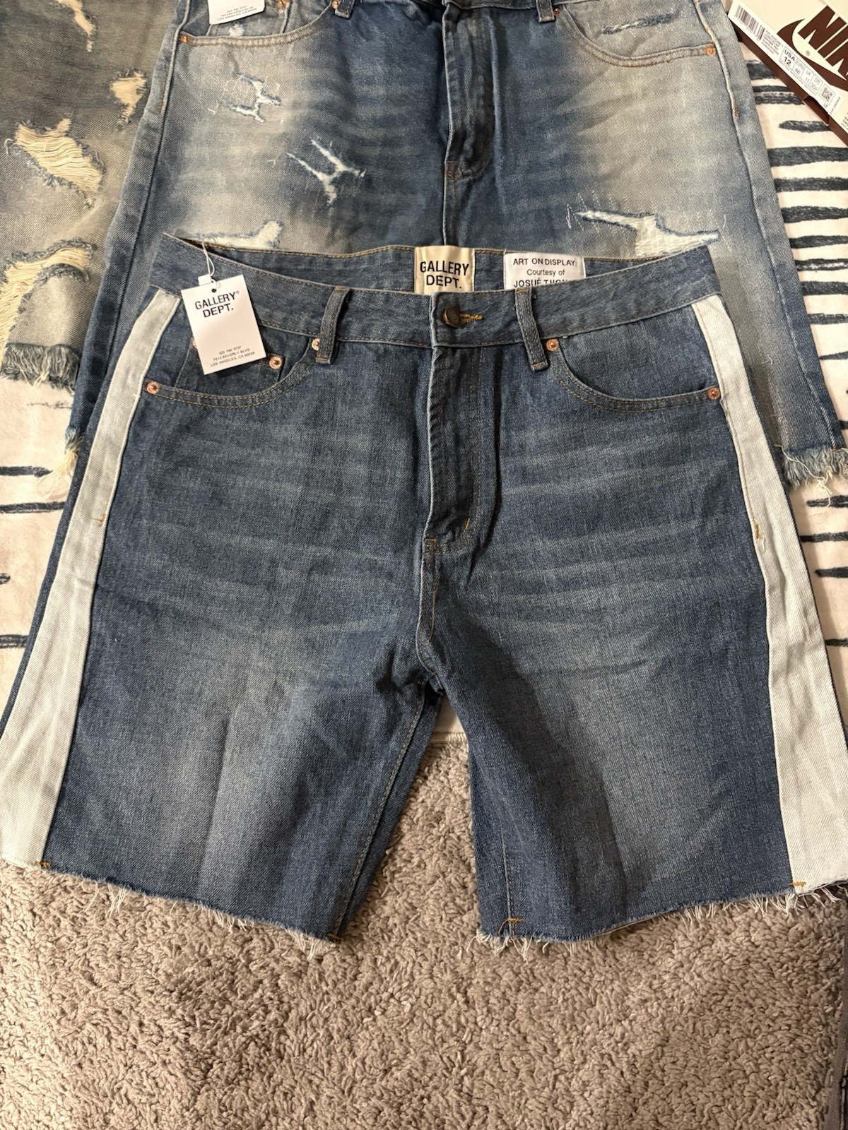 Gallery Dept. Men's Blue Distressed Denim Jean Shorts Raw Hem 5-Pocket Button