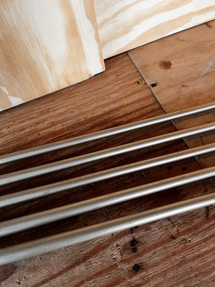 5- Affinity XRT mid size irons #'s 4,5,6,8,9 39-1/2 inches - Image 4 of 4