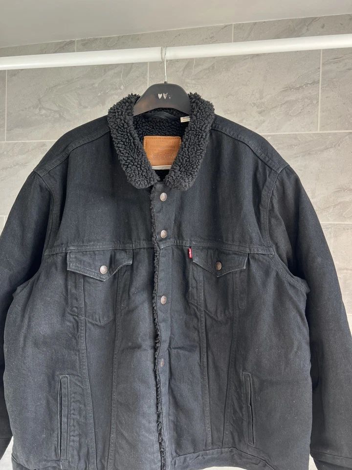 Levi’s Sherpa Trucker Jacket Black Denim Black Fur Mens XL Relaxed Superb, photo 2 of 5