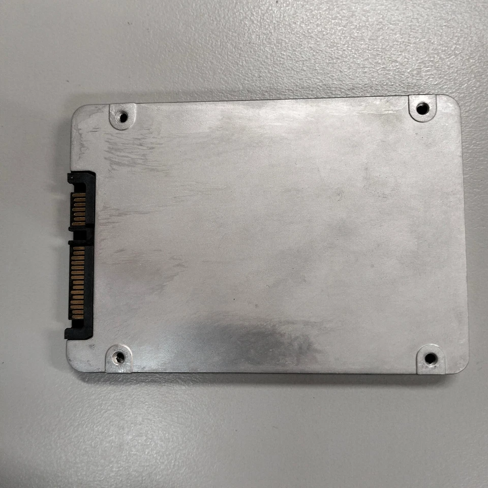 Genuine Intel 60GB 2.5" SATA3 6Gb/s SSD Solid State Drive SSDSC2CT060A3 - Image 4 of 4