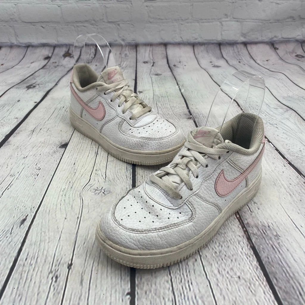 Nike Kids Grade School Air Force 1 Shoes