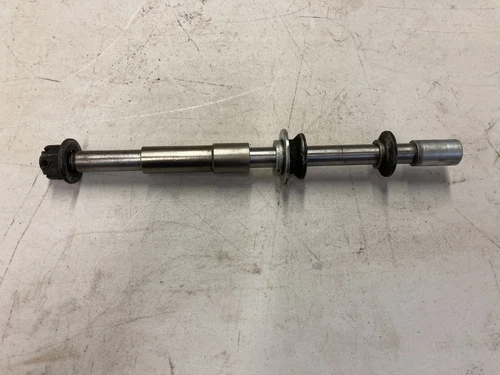 AXLE, REAR