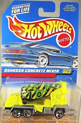 1997 Hot Wheels Mainline/Collector #863 OSHKOSH CONCRETE MIXER Lime-Black w/3 Sp