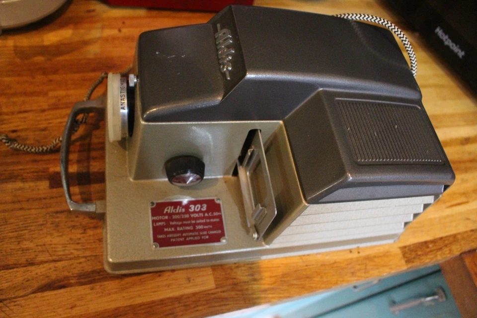 Rank Aldis 303 Slide projector (Read desc) - Image 4 of 4