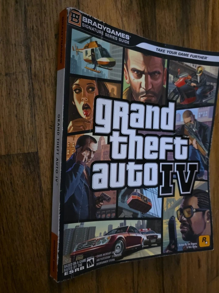 Used Grand Theft Auto IV GTA 4 Strategy Guide Brady Games Complete w/Poster Map - Image 2 of 4