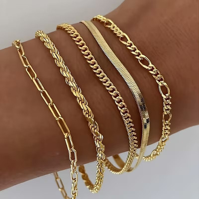 5 Stück elegante, inspirierte kubanische Kettenarmbänder Goldfarbene Legierung