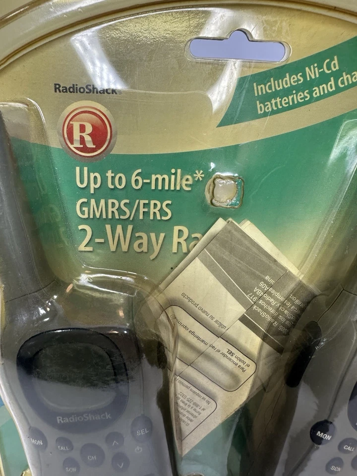 Radios de 2 vías vintage nuevas en caja RADIO SHACK GMRS/FRS con hasta 6 millas de alcance Foto 2 de 4
