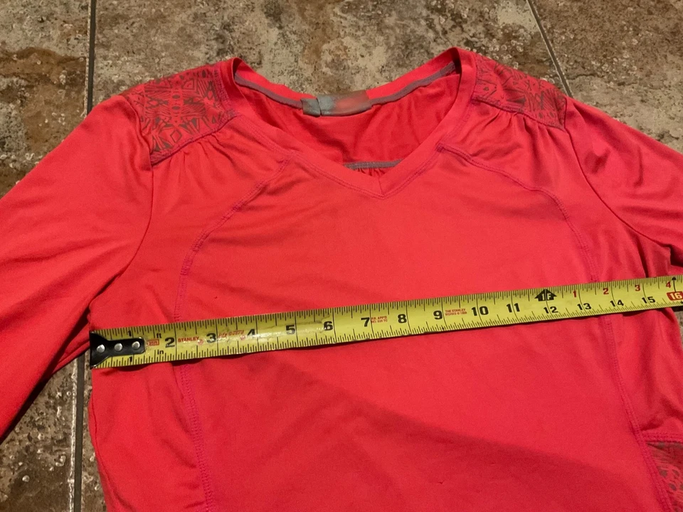 ATHA ДЛИННЫМ РУКАВОМ ПРОИЗВОДИТЕЛЬНОСТИ ДЛИННЫМ РУКАВОМ РУБАШКА (ЖЕНСКИЕ S) ПОДЕРЖАННЫЙ - Изображение 2 из 4