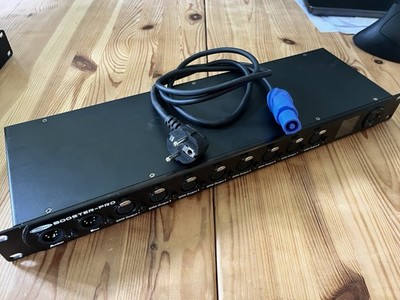 SHOWTEC Booster Pro 2-8 DMX / RDM booster - 5-pin XLR 2-8 DMX/RDM Booster - XLR