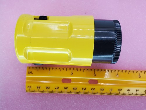 CHALLENGER SYLVANIA - Nema L9-20C - L920C - 84237-0 - YELLOW PREMA SPEC LOCKING - Picture 4 of 7