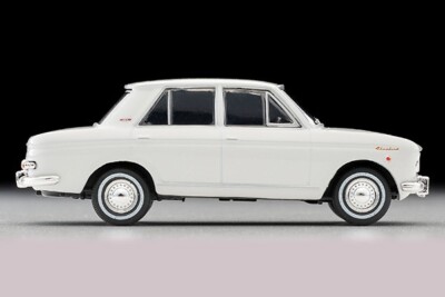 Tomica Limited Vintage NEO LV-205a Datsun Bluebird 1600 SSS 1/64
