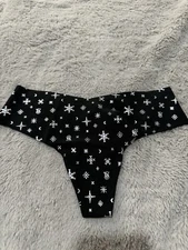 VICTORIA NO SHOW THONG PANTY 