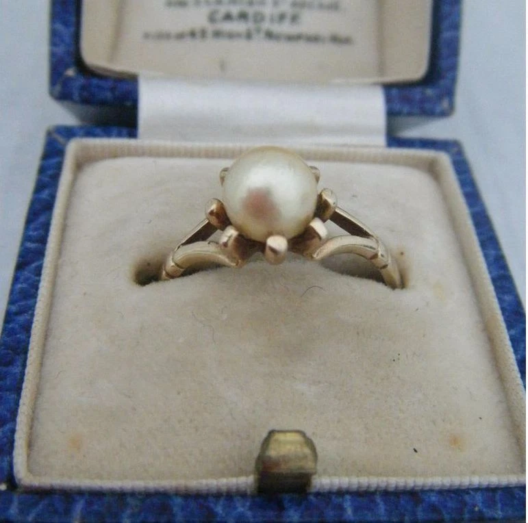 9ct gold pearl best sale ring
