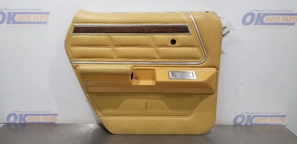 76 MERCURY MARQUIS INTERIOR DOOR TRIM PANEL REAR LEFT DRIVER YELLOW Foto 2 de 4