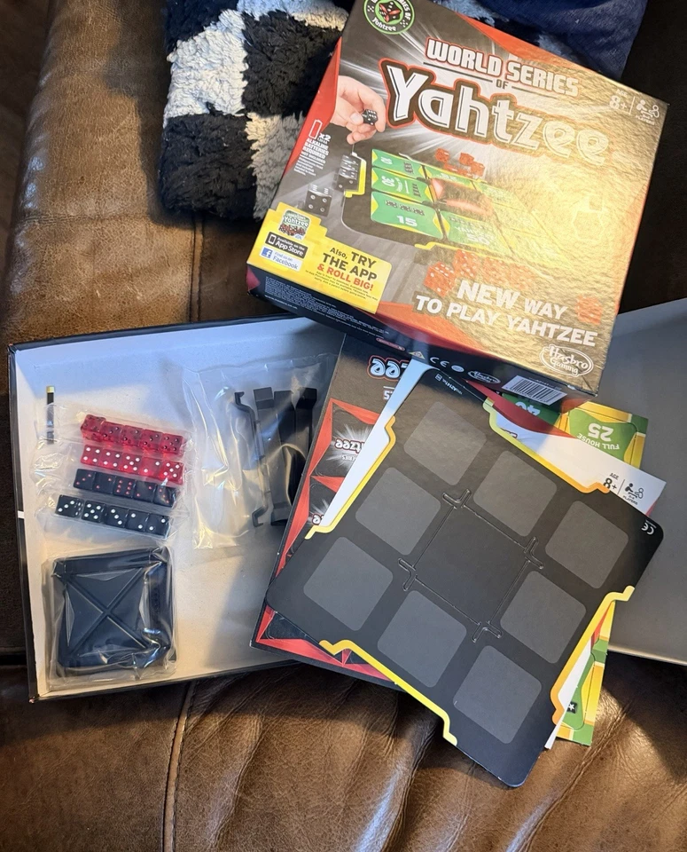 World Series Of Yahtzee By Hasbro 2012 Edition **VGC & COMPLETE** - Image 2 of 4