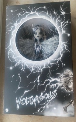 Monster High SDCC 2022 Exklusive Voltageous Frankie Stein Puppe