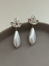 Simone Rocha Ohrringe mit weißen Kristall. Original. Nie getragen.