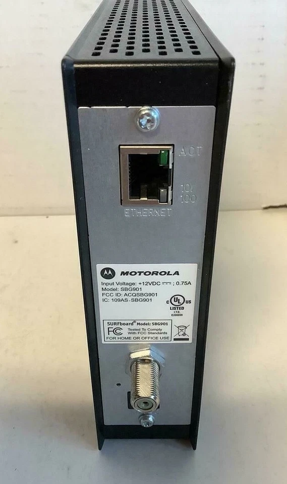 Motorola SURFboard SBG901 2.4GHz Wireless-G Cable Modem Gateway - Image 4 of 4