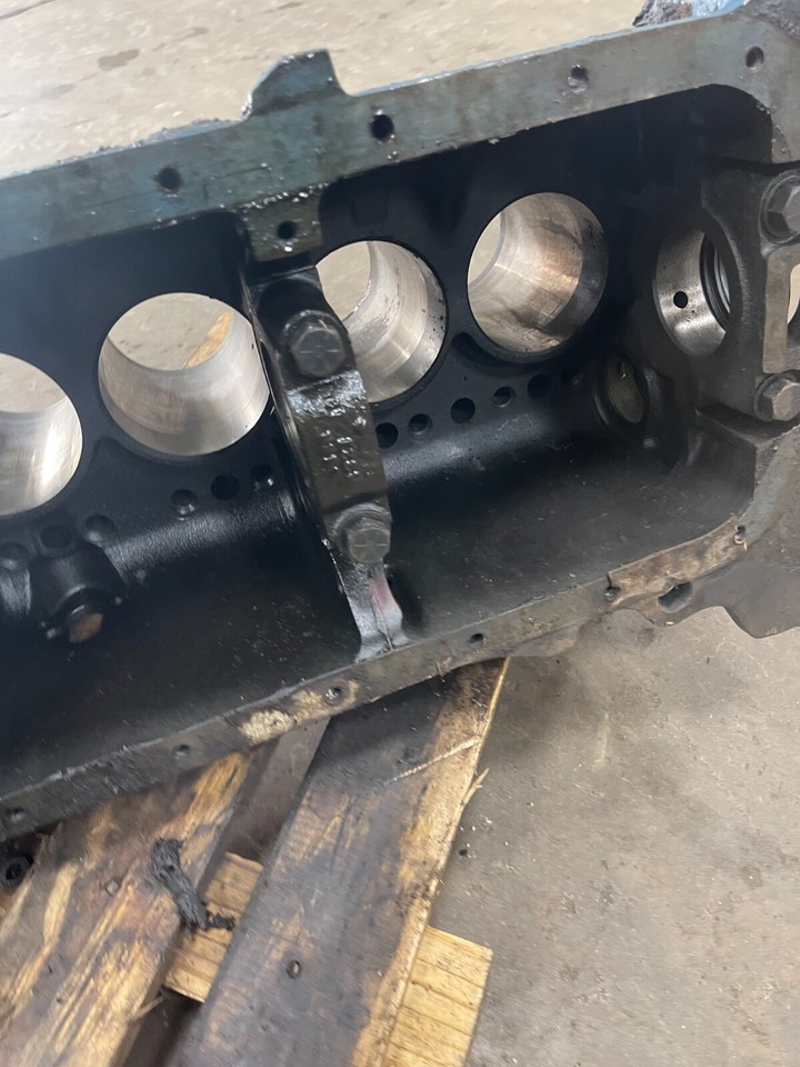 1966 Ford 6000 Commander Diesel Tractor Engine Block C5NN6015G | eBay
