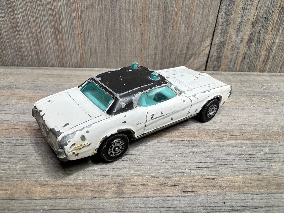 Corgi Juniors Whizzwheels Mercury Cougar XR7 SHERIFF Ford Capri Fire Chief LOTE X - Imagem 4 de 4