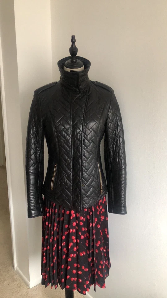 Cole Naan Collection Chaqueta de Cuero Piel de Cordero Suave, Talla 2 Foto 2 de 4