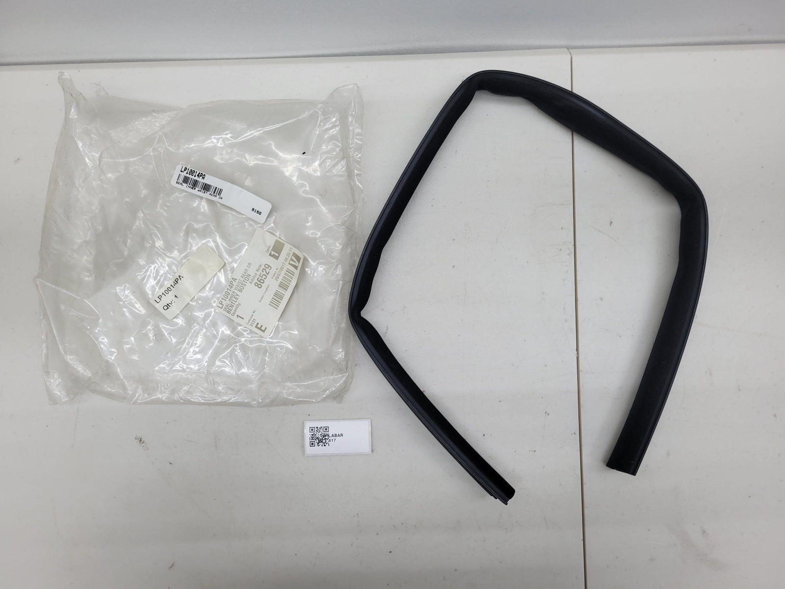 Rolls Royce / Bentley Seal Inner Waist Rear Dr LP10014PA