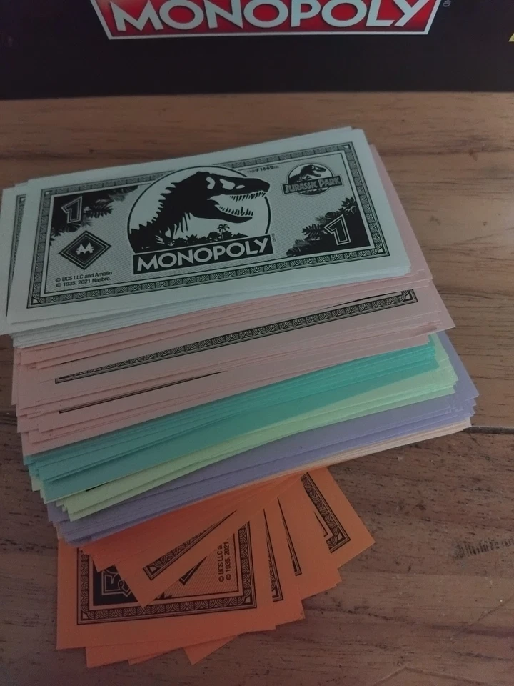 Hasbro F1662 Jurassic Park Monopoly Game Board - Image 4 of 4