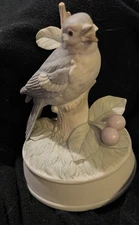 Vtg Crowning Touch Bird MusicBox "What Child Is This?"(Greensleeves) Sound Works
