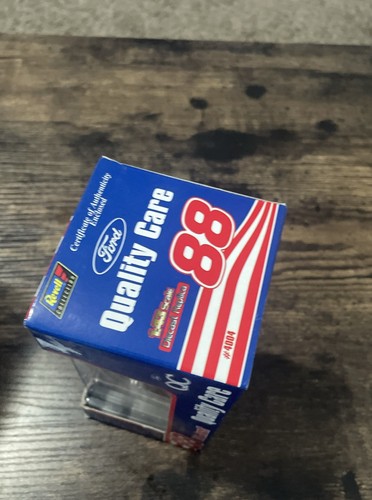 Ford Taurus 1998 Dale Jarrett Revell #88 cuidado de calidad escala 1:43 diecast - Imagen 3 de 5