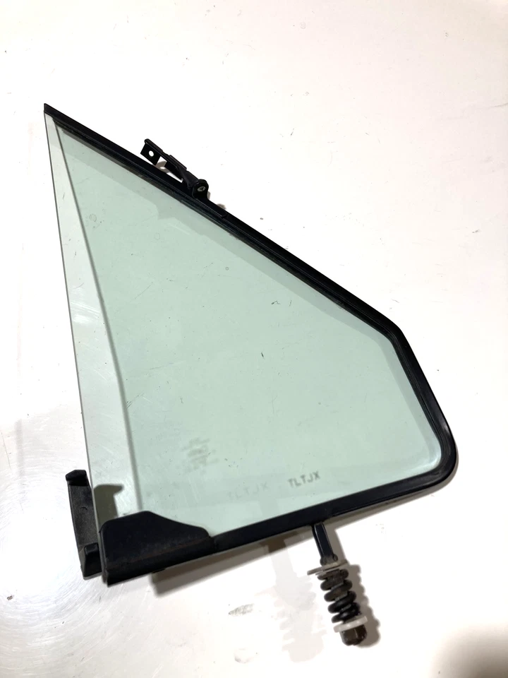 Ford F-150 1992-1996 (Bronco) vidrio de ventilación diestro (ventana ala) F-250, F-350 (Carlite) Foto 3 de 4