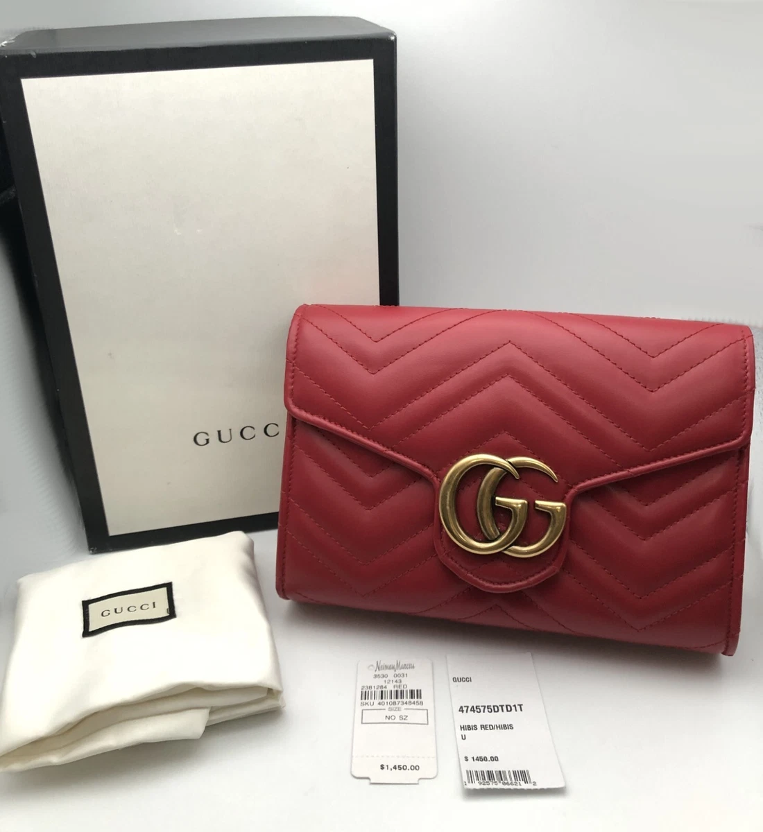 GG Marmont Small Shoulder Bag in Red - Gucci