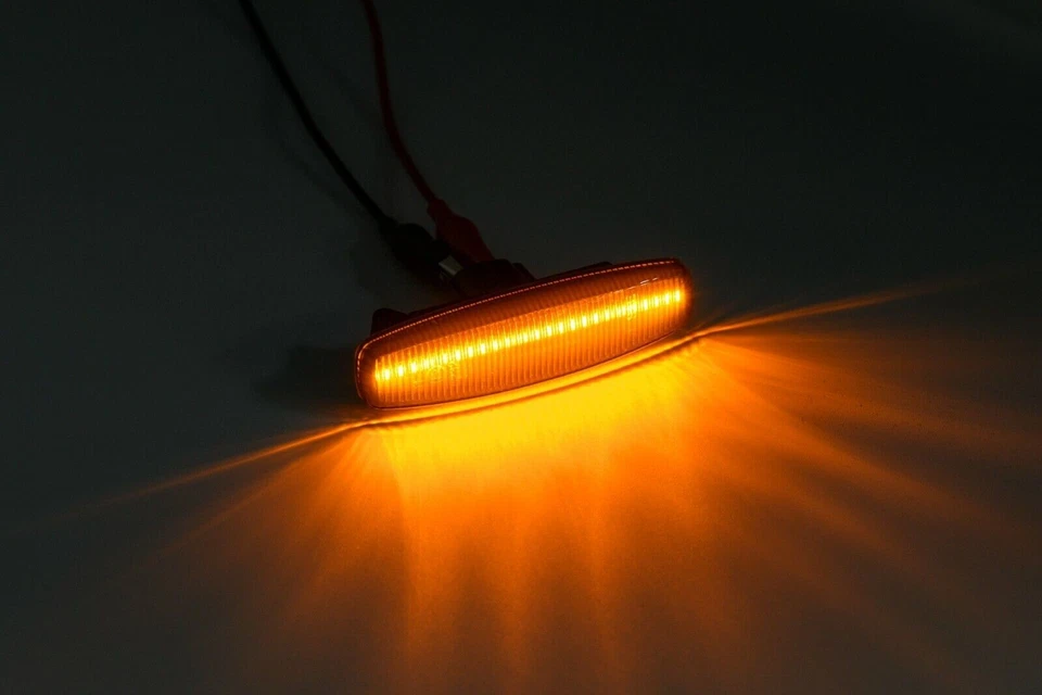 Luz de señal de giro LED ahumada para guardabarros Infiniti M35 45 FX35 G35 G37 Foto 3 de 4