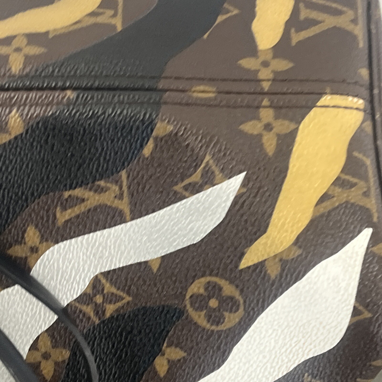 Louis Vuitton x LOL Neverfull MM Tote Bag Monogram Camouflage image 8