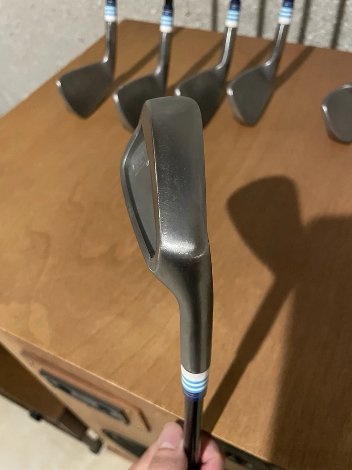 Ferros traseiros raros GEOM Players cavidade, brutos - Imagem 2 de 4