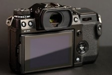 Fujifilm X-H1 Systemkamera, Schwarz Body Mit Displayfehler