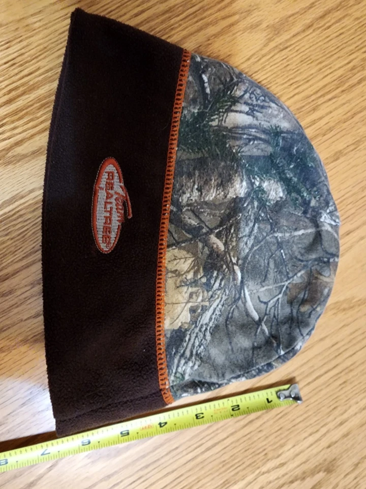 Realtree Camo Bass Pro Shop Youth Medium Beanie Hat Hunting Fishing Reversible - Image 3 of 4