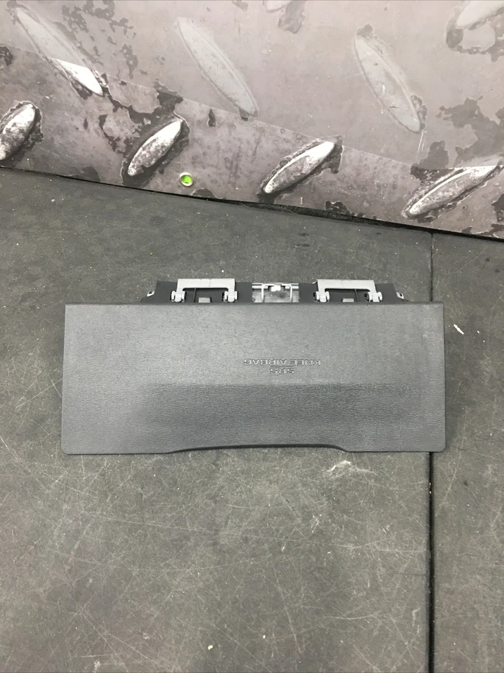 Scion TC 2007 Driver Knee Foto 2 de 3