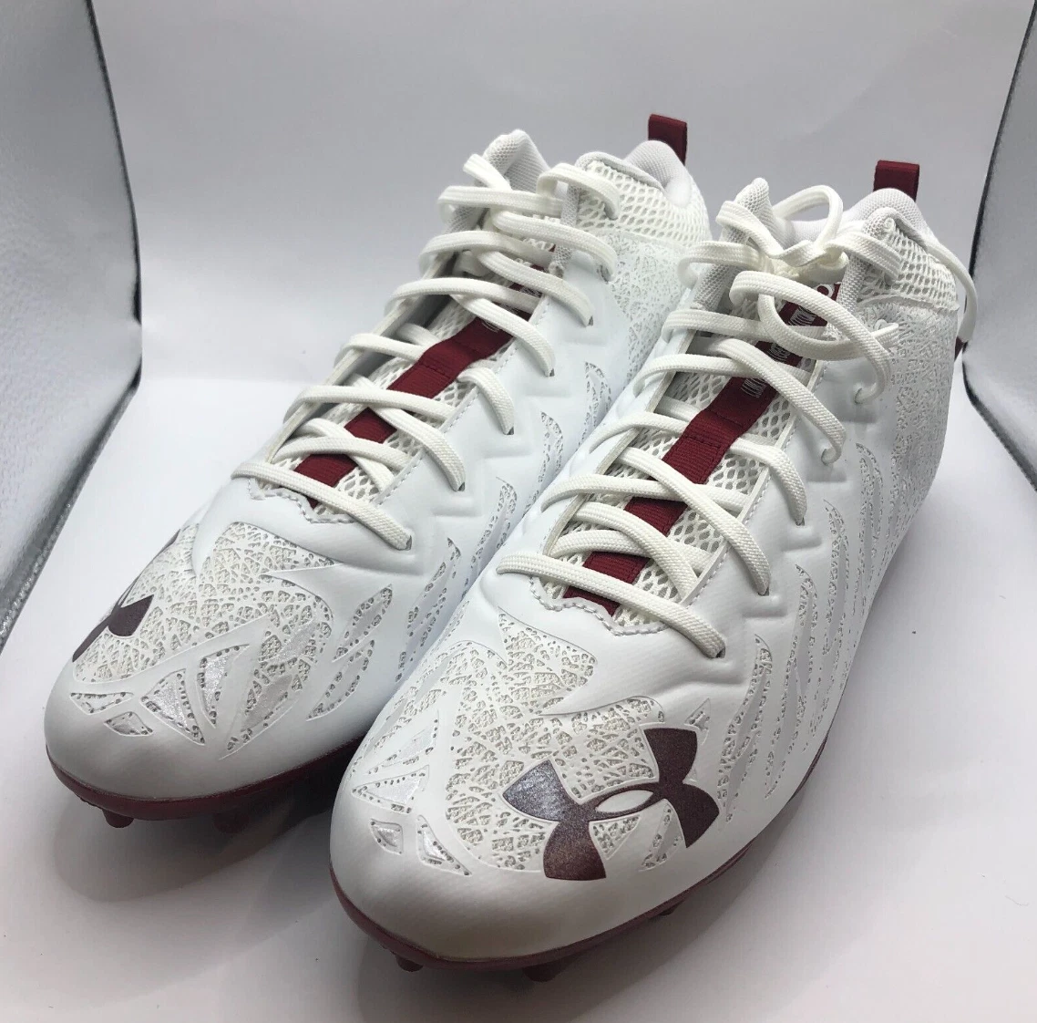 Under armour 2024 spotlight cleats red