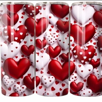 Valentines Herzen 20 Unzen dünner Becher mit Strohhalm - personalisiert mit Namen