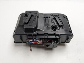 MERCEDES C CLASS FUSE BOX A2055845302 2.1 CDI W205 2016