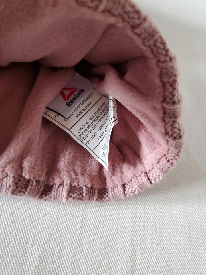Conjunto de chapéu e luvas Reebok para meninas rosa 3-7 - Imagem 2 de 4