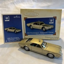 Hallmark Keepsake 2004 14th 1966 Oldsmobile Toronado Coupe GM Collector  s Series