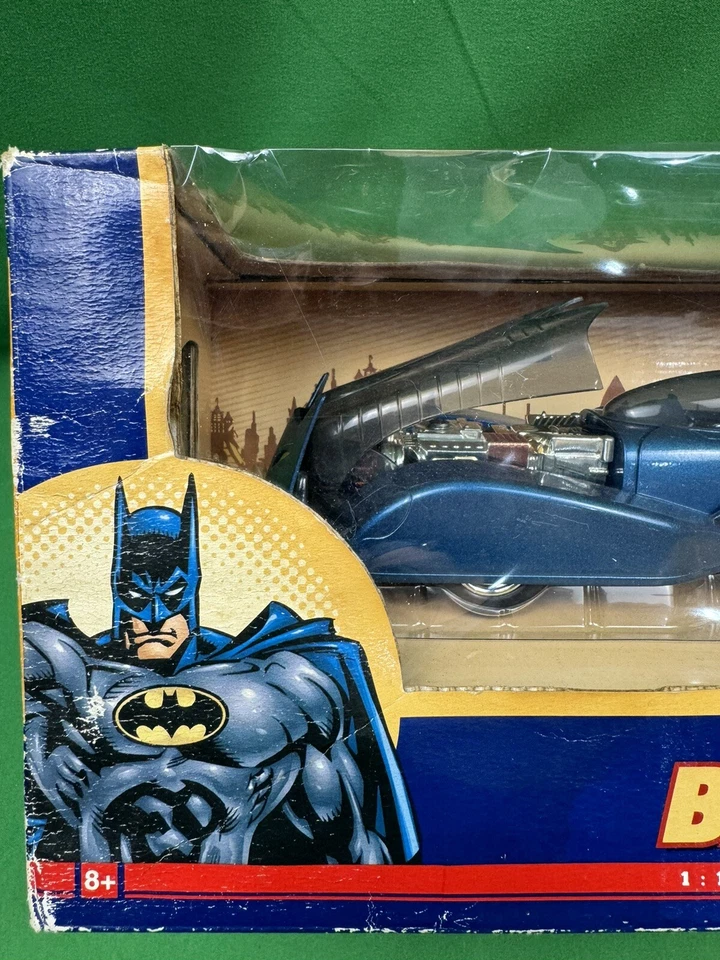 DIE CAST Corgi BATMOBILE 2000 DC Comics 1:18 scale - BLUE VARIANT -RARE- - Image 4 of 4