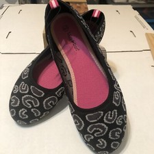 NWT-Lily And Dan Girls SZ: 4-5-Black  Gray Flats Slip On Comfortable Casual
