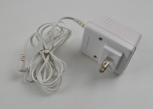 Máquina de coser portátil White Mighty Mender W100 en caja. PROBADO - Imagen 8 de 21