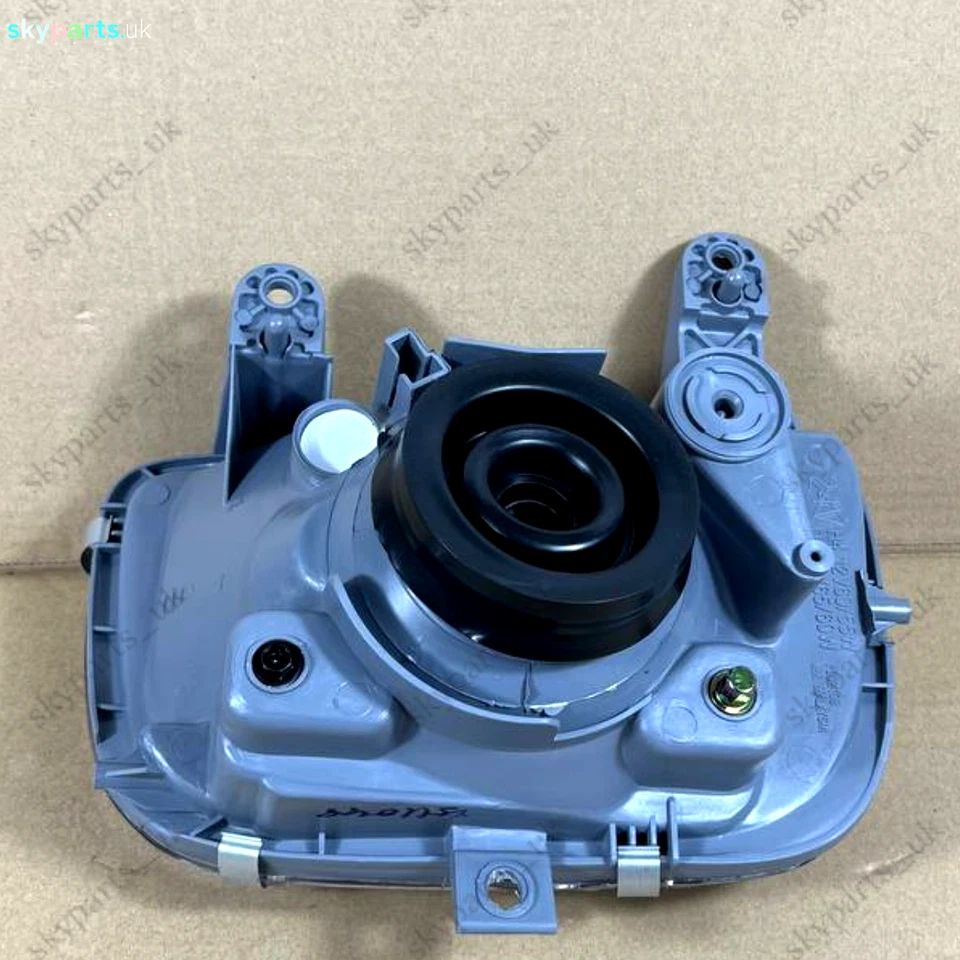 Front Left Hand Side Headlight Lamp For Daihatsu Mira Cuore L200S 1993-1994 - Image 2 of 4